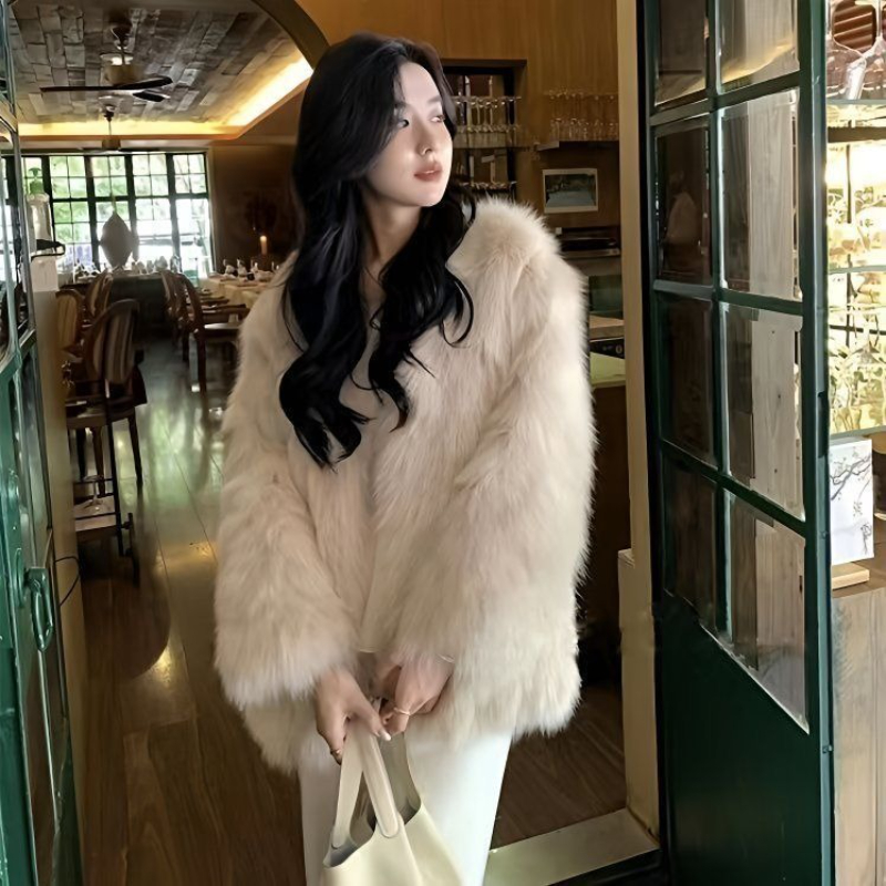 Bayan Taklit Kürk Ceket Giyim  - Winter Clothing Trends 2025 incelemesi ve fiyatı